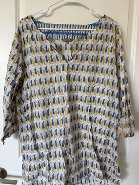 Lightweight V-Neck Women's Top